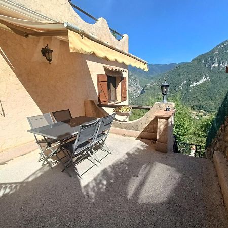 Appartement Privatise Dans Maison Utelle Buitenkant foto